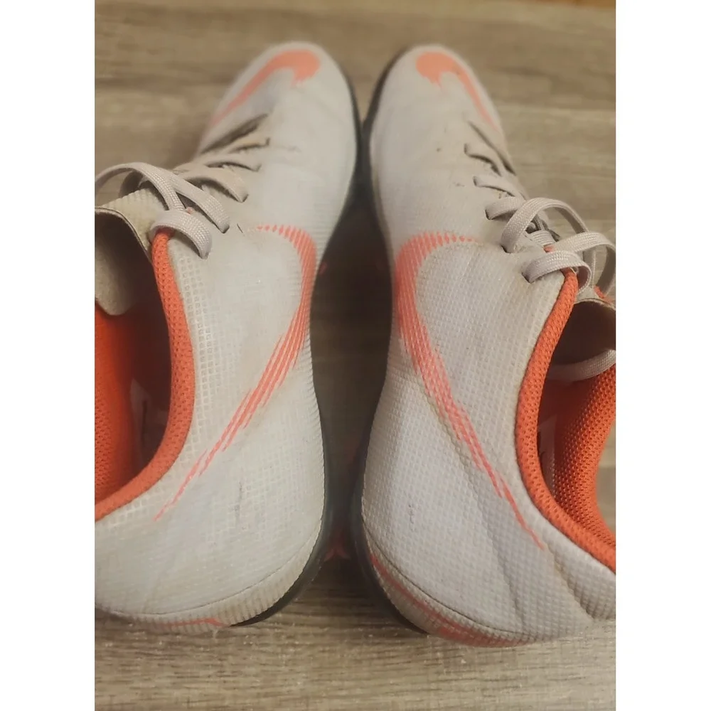 Nike‎ Mercurial Vapor 12 Soccer Cleats Youth Size 5.5 Gray Orange